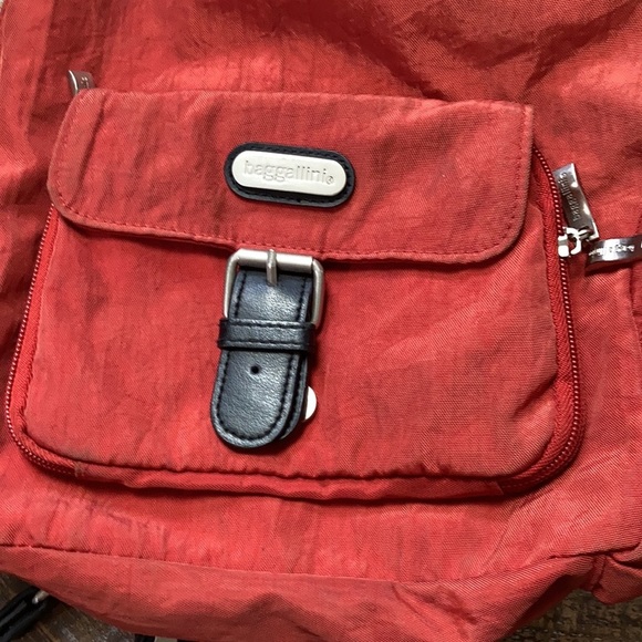 Baggallini backback w/leather details. - Picture 5 of 7